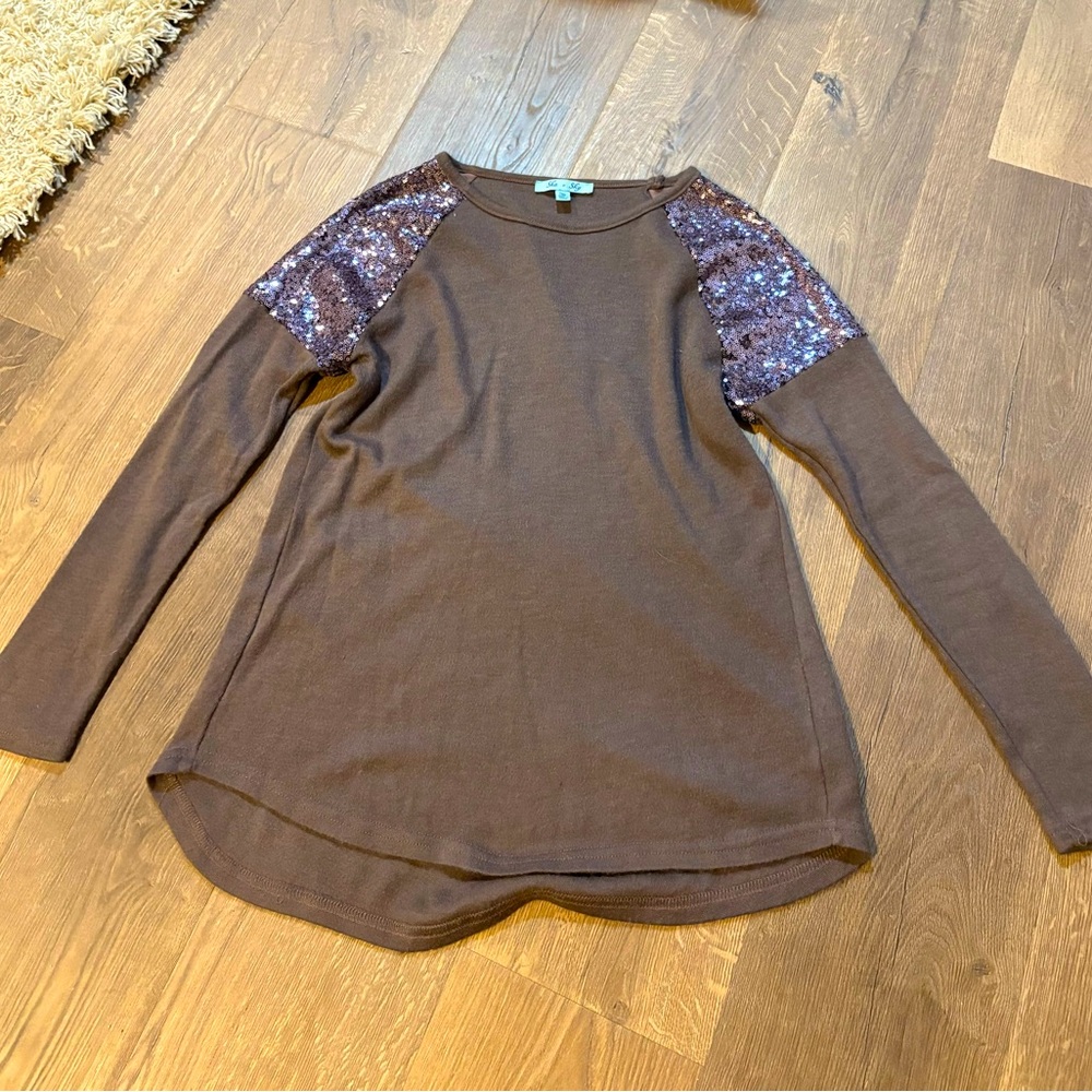 Woman’s sweater size small